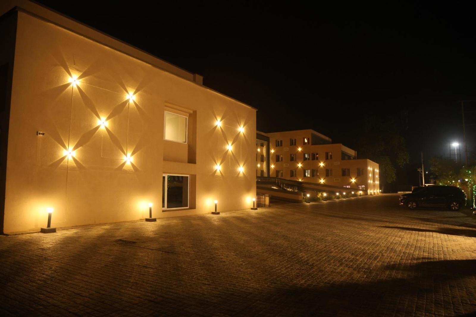 Hotel Rohika Aau-Igh Guwahati Esterno foto